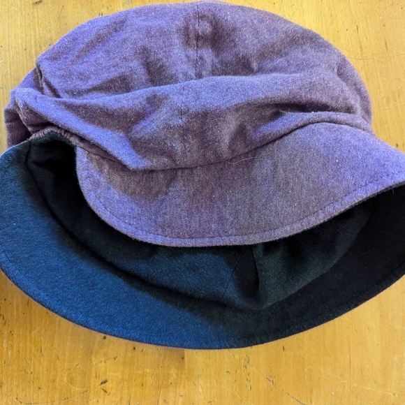 Three lightweight cotton hats - Picture 4 of 4